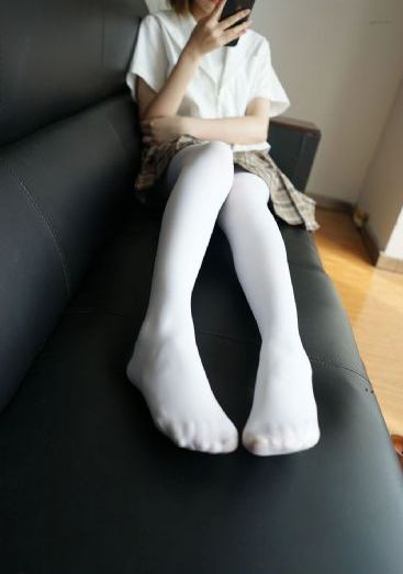 天海翼女教师无删减版电影