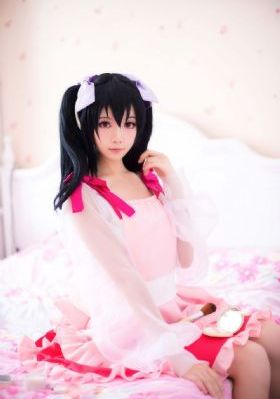 吊带袜子天使