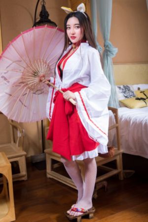 红色骆驼