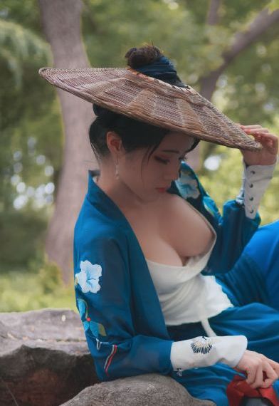 《漂亮的模特2》在线观看