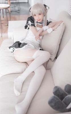 诱人的主妇hd语中字美丽的少妇
